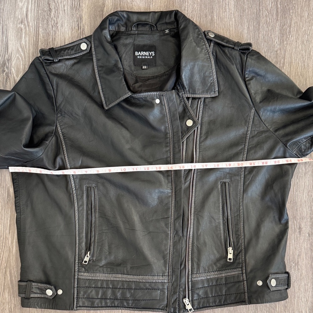 Barneys Originals Classic Black Leather Moto Jacket - Picture 13 of 17